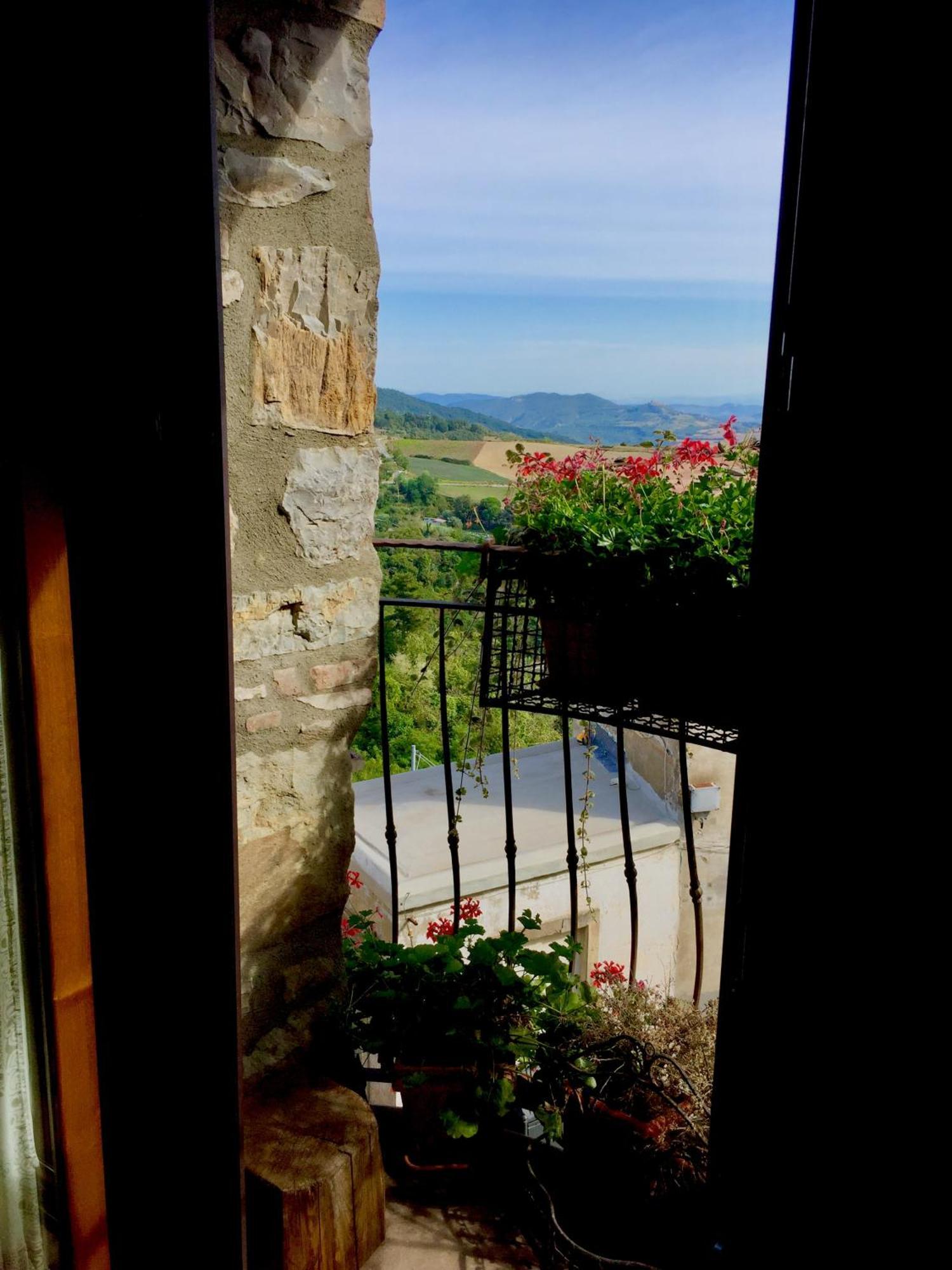 Andante Appartamenti Castelnuovo di Val di Cecina Exterior photo